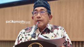 Wabup Sumenep Imam Hasyim memberikan sambutan dalam sidang paripurna DPRD Sumenep beberapa waktu lalu (dok: Redaksi Rekam Satu)
