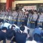 




PROFIL. Salah satu Korlap aksi menyampaikan aspirasinya terhadap penolakan survei seismik migas di Pulau Kangean (dok: Redaksi Rekam Satu)
