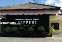 GEDUNG: Potret kantor Bappeda Sumenep berdiri kokoh (dok. Istimewa/Redaksi Rekam Satu)