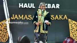 PROFIL : Bupati Sumenep Achmad Fauzi Wongsojudo memberikan sambutan dalam kegiatan Jamasan Keris di Desa Aeng Tong-Tong (dok. Istimewa/Redaksi Rekam Satu)