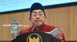 PROFIL: Wabup Sumenep KH Imam Hasyim memberikan sambutan dalam kegiatan Rapat Paripurna DPRD Sumenep beberapa waktu lalu (dok: Redaksi Rekam Satu)