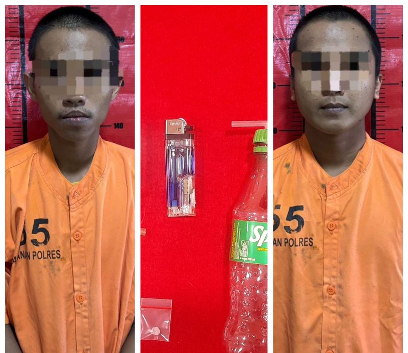 PROFIL: Dua pelaku penyalahgunaan narkoba jenis sabu diamankan polisi di Mapolres Sumenep (dok. Istimewa/Redaksi Rekam Satu)