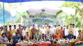 PROFIL: Kapolres Sumenep AKBP Rivanda bersama Forkopimda menghadiri kegiatan panen raya padi di Kecamatan Dungkek (dok: Istimewa/Redaksi Rekam Satu)