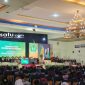 KHIDMAT: Prosesi wisuda ratusan mahasiswa UPI Sumenep di Gedung Adi Poday berlangsung khidmat (dok: Redaksi Rekam Satu)