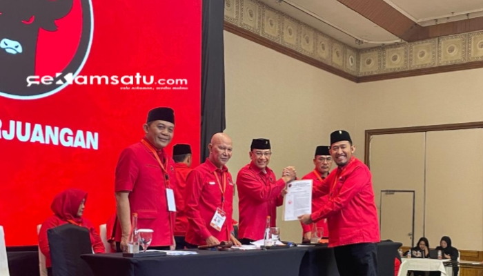 PROFIL: Achmad Fauzi Wongsojudo kembali terpilih sebagai Ketua DPC PDIP Sumenep (dok: istimewa/Redaksi Rekam Satu)