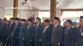 KHIDMAT: Prosesi pelantikan sembilan Pejabat Pimpinan Tinggi Pratama Pemkab Sumenep di Keraton Pendopo Agung Sumenep (dok: Istimewa/Redaksi Rekam Satu)