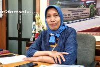 PROFIL: Direktur RSUD Sumenep dr. Erliyati berada di ruang kerjanya (dok: istimewa/Redaksi Rekam Satu)