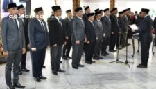BERWIBAWA: Bupati Sumenep Achmad Fauzi Wongsojudo melantik 25 Pejabat Administrator di Keraton Pendopo Agung Sumenep (dok: istimewa/Redaksi Rekam Satu)