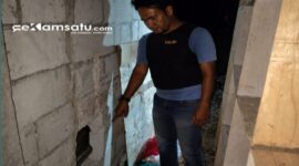 PROFIL: Petugas kepolisian menunjukkan lokasi kejadian pembobolan toko milik warga Desa Dungkek (dok: istimewa/Redaksi Rekam Satu)